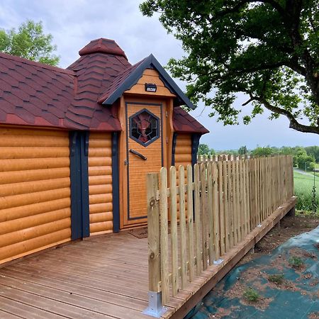 Le Petit Moulin Hotel Пузож Екстериор снимка
