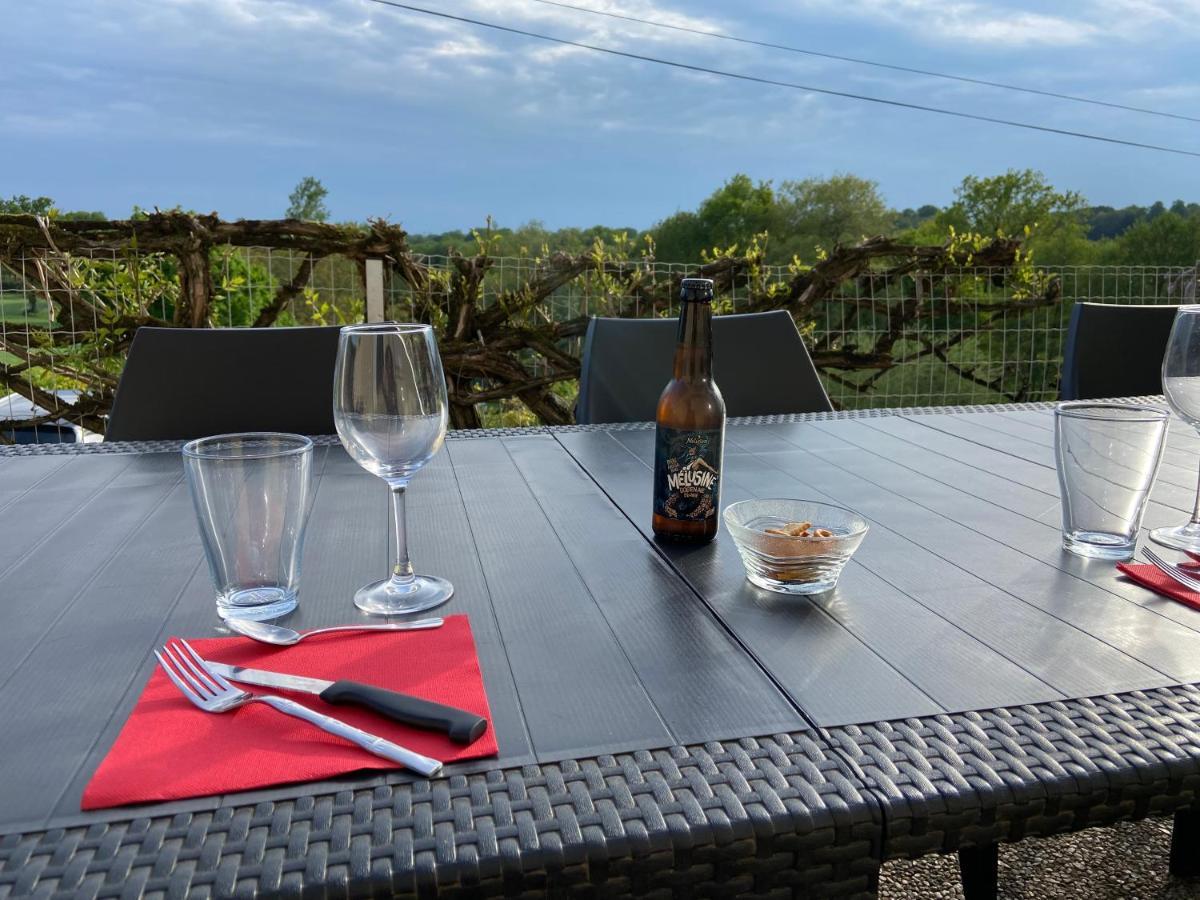 Le Petit Moulin Hotel Пузож Екстериор снимка