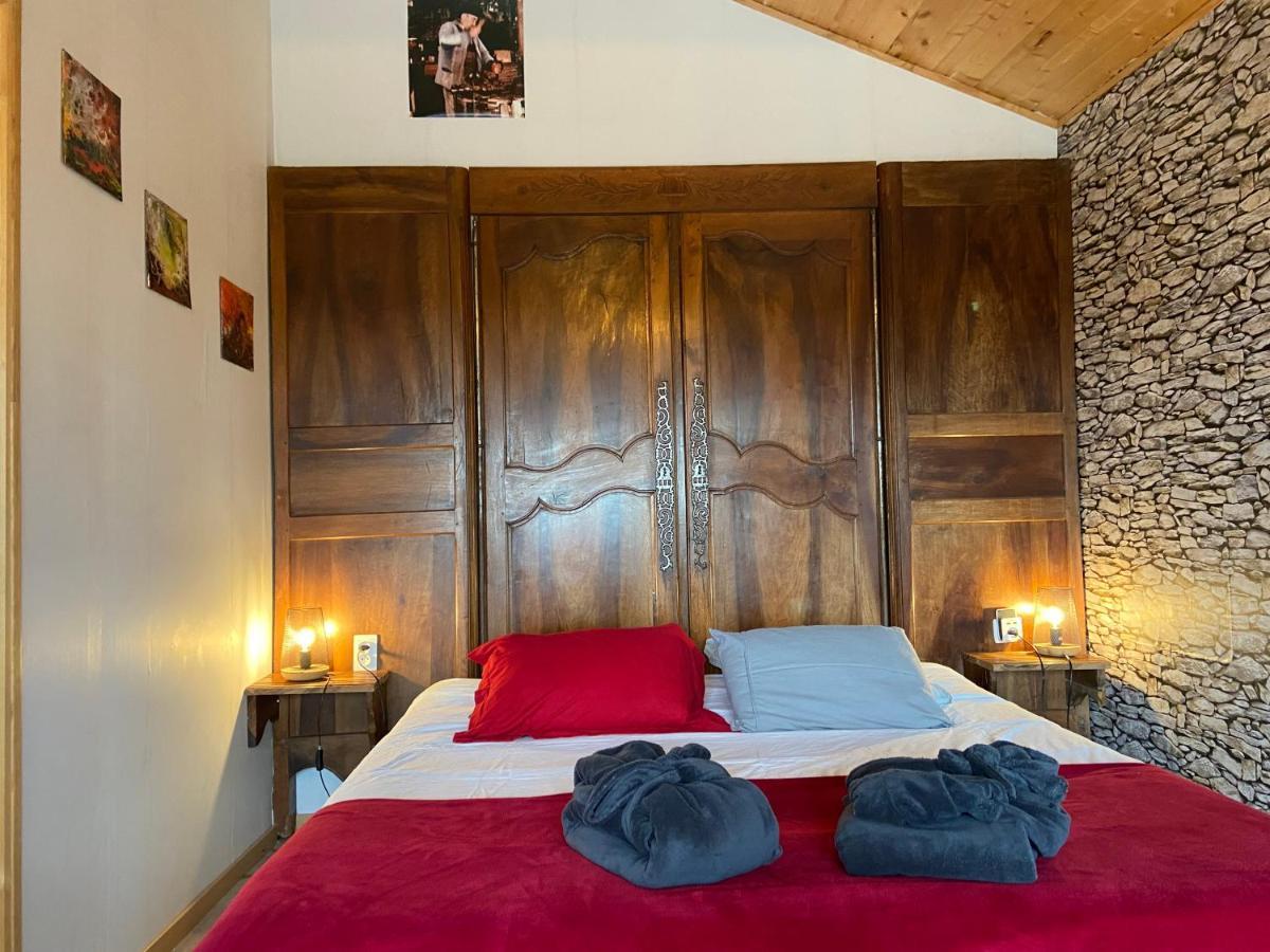 Le Petit Moulin Hotel Пузож Екстериор снимка
