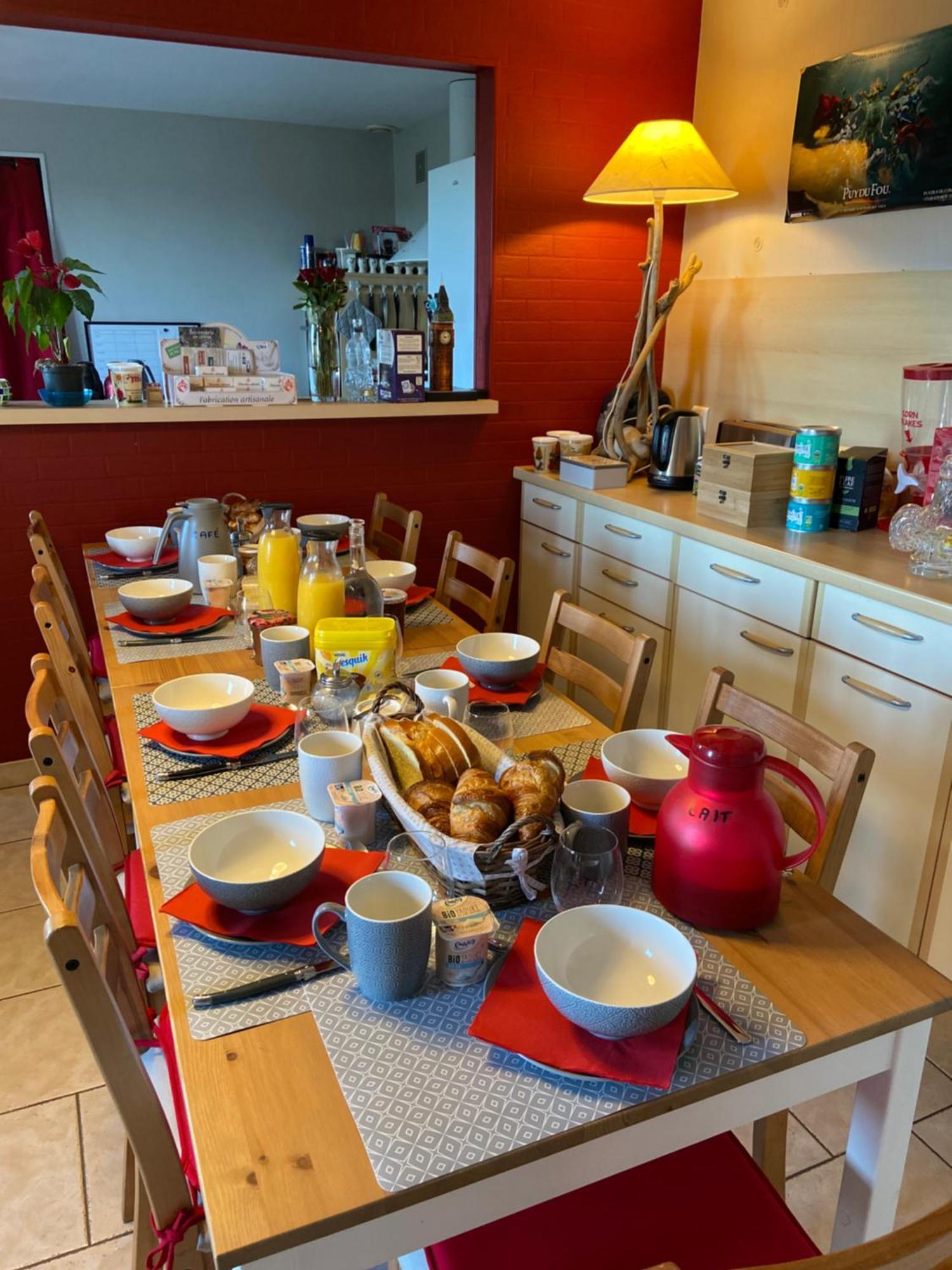 Le Petit Moulin Hotel Пузож Екстериор снимка