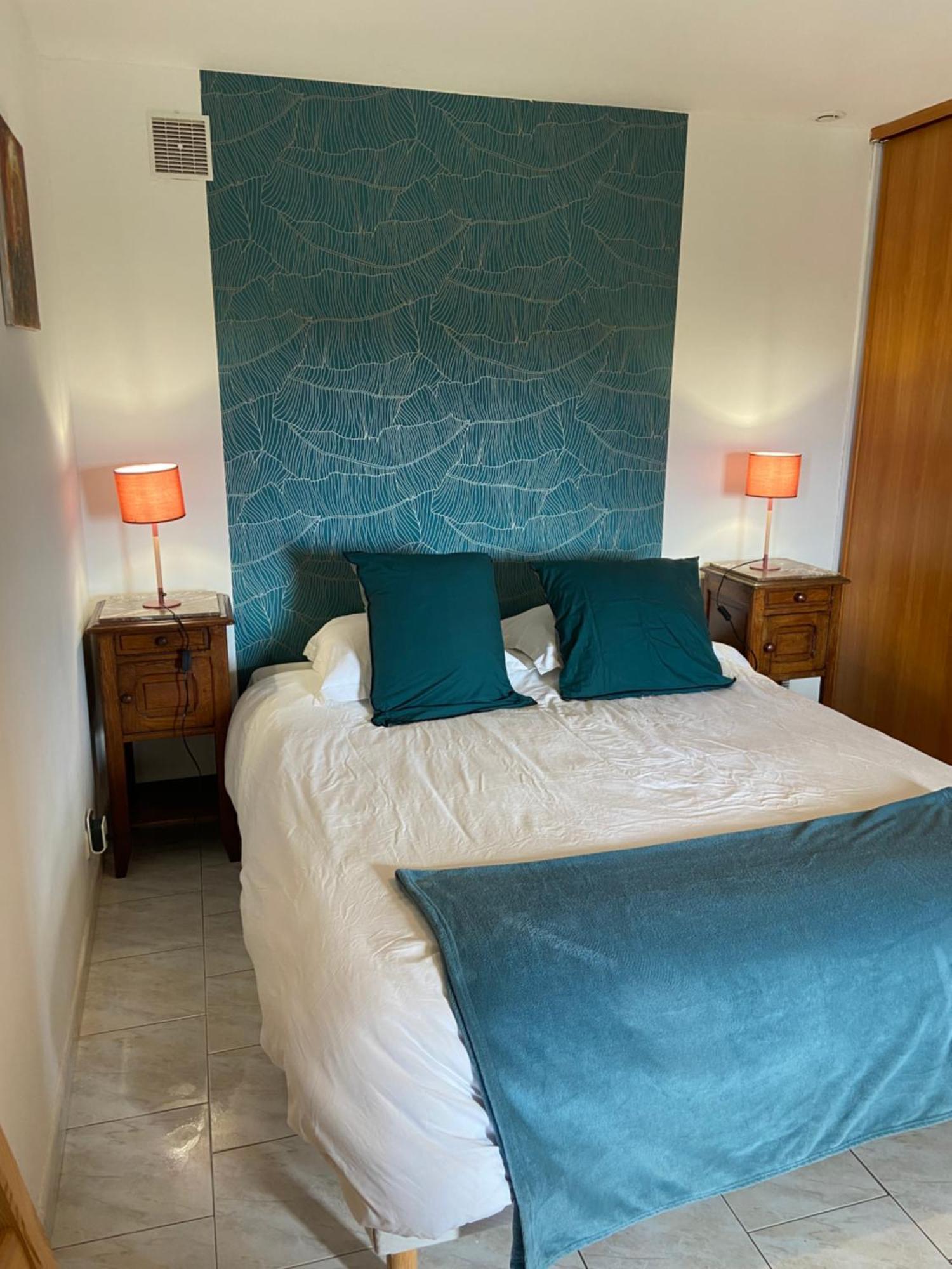 Le Petit Moulin Hotel Пузож Екстериор снимка