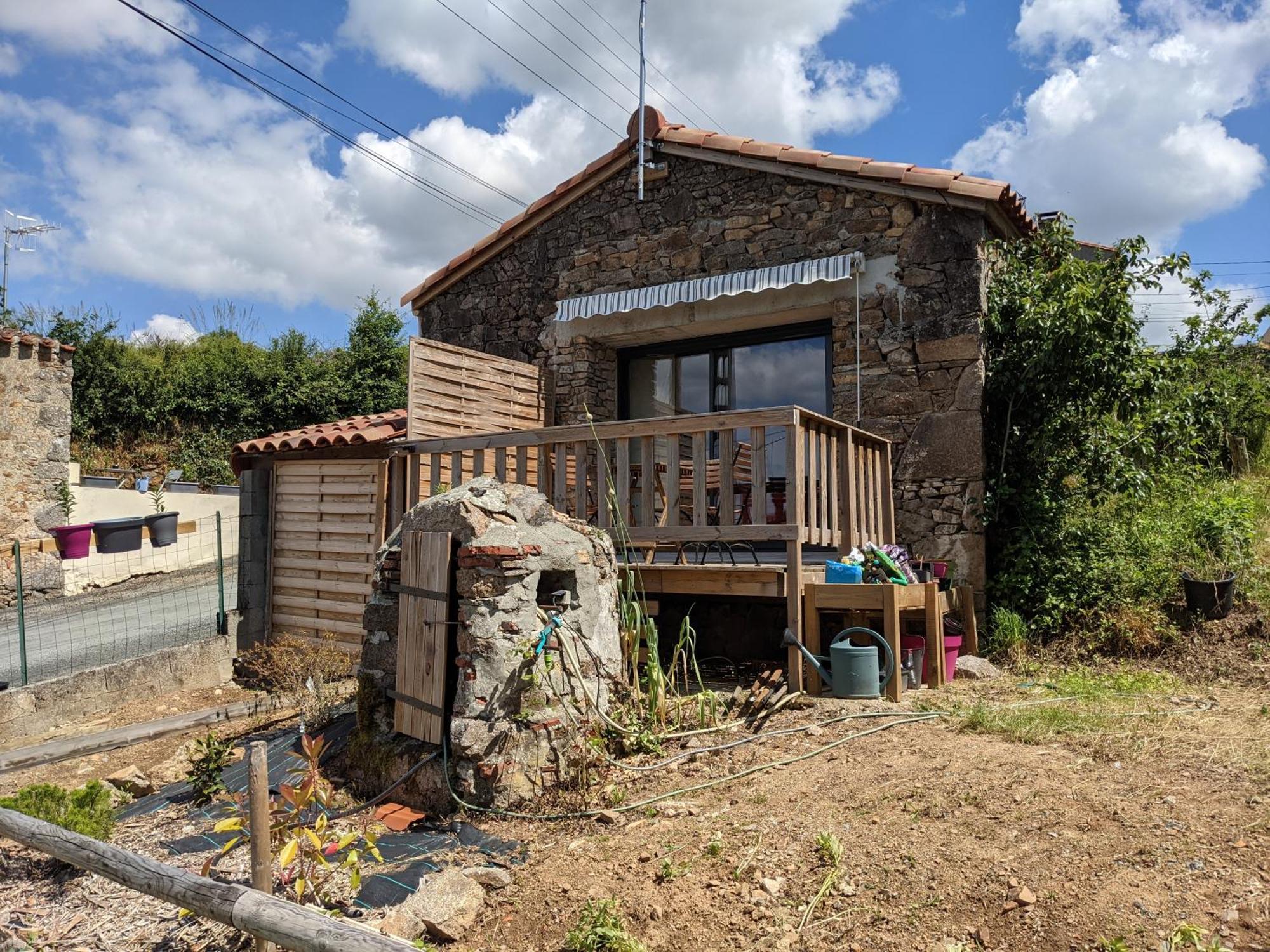 Le Petit Moulin Hotel Пузож Екстериор снимка