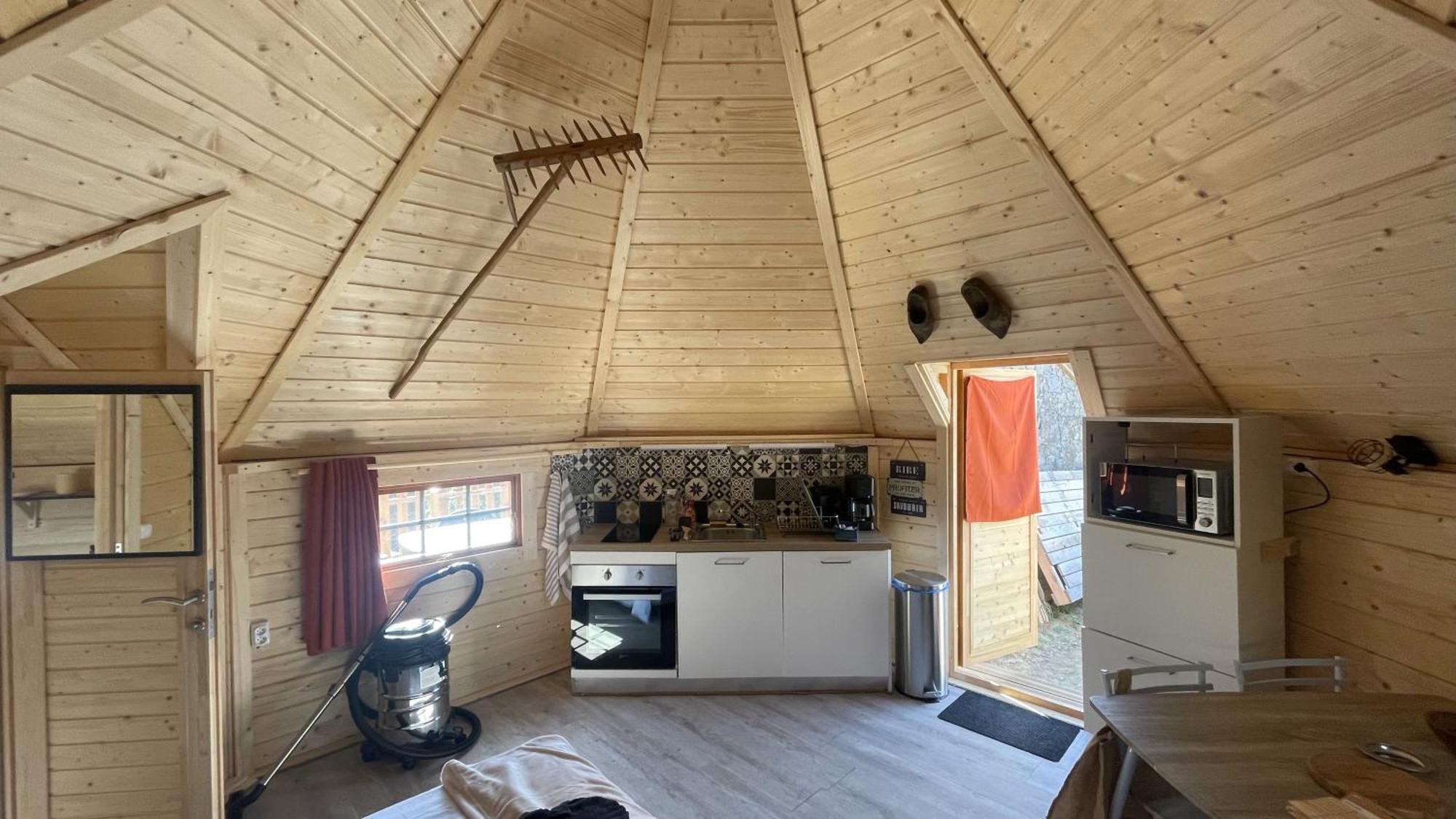 Le Petit Moulin Hotel Пузож Екстериор снимка