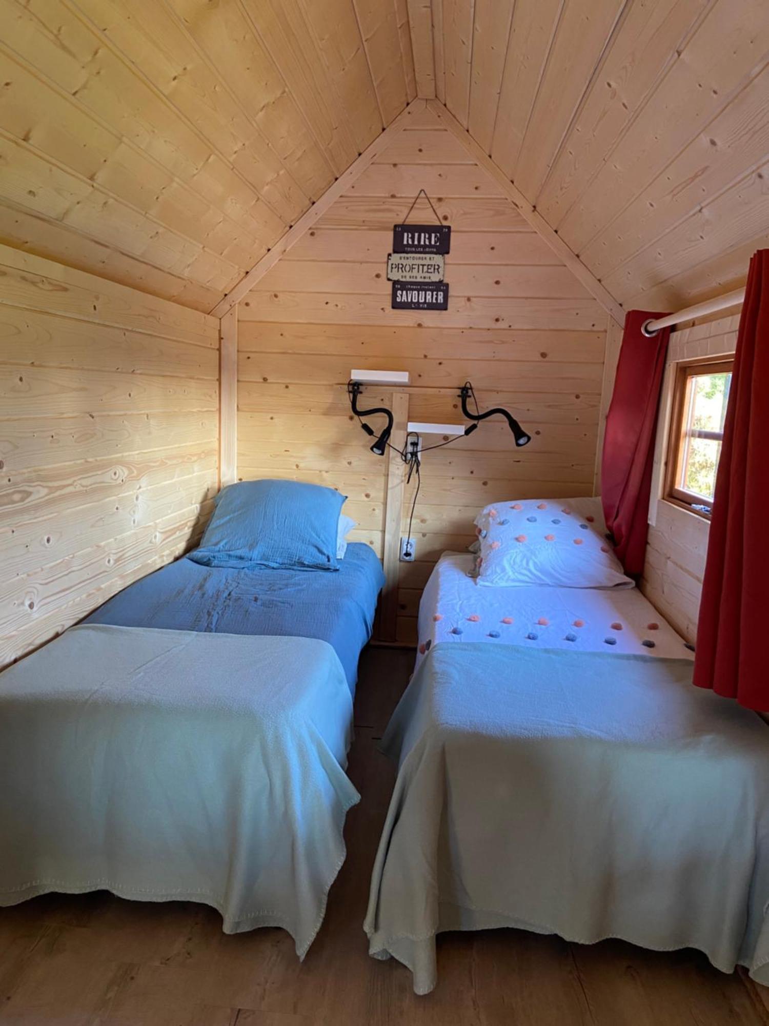 Le Petit Moulin Hotel Пузож Екстериор снимка